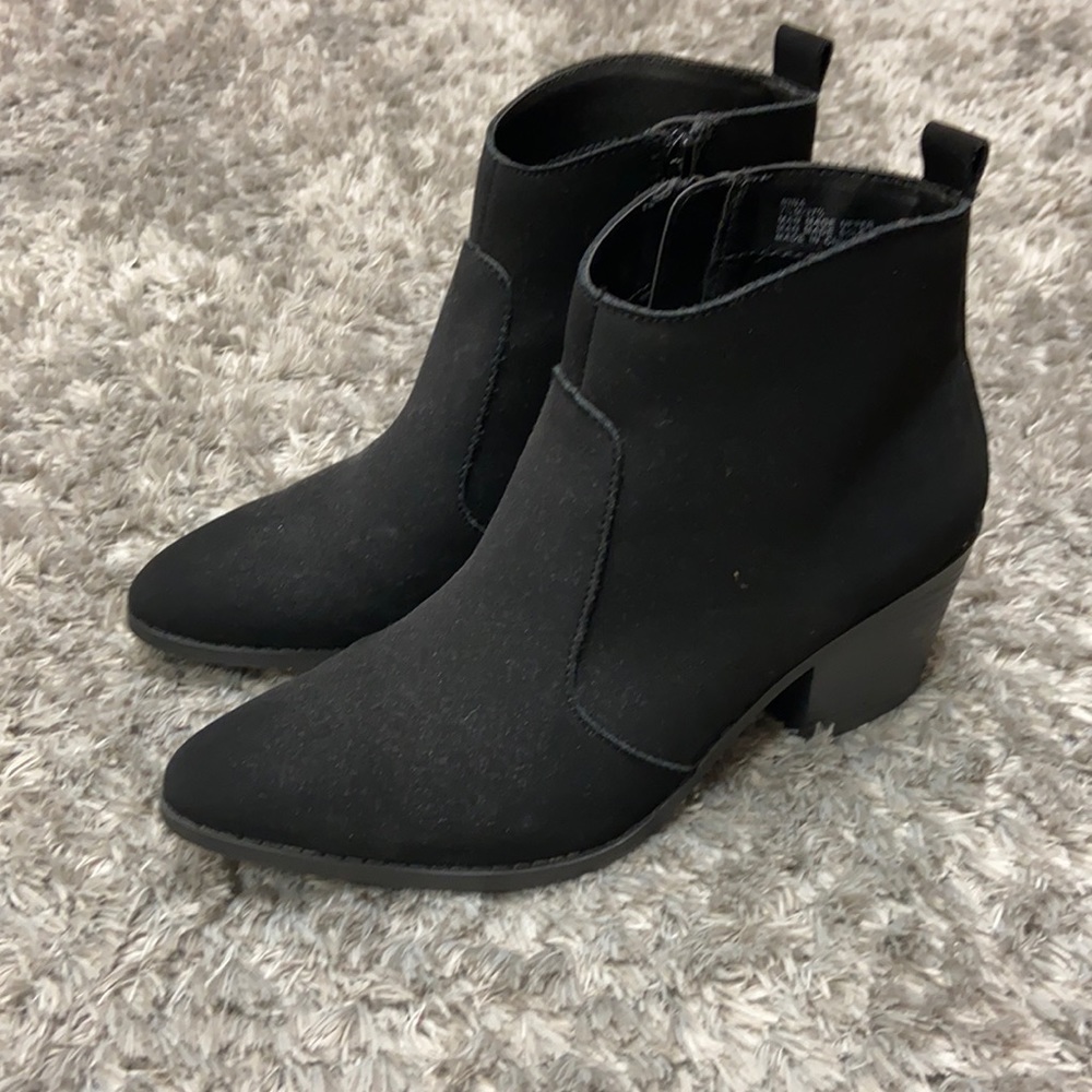 Black Boots